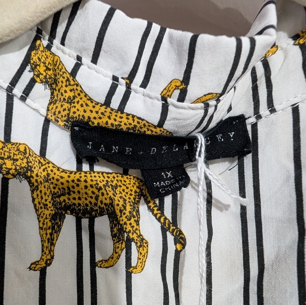 Jane And Delancey Cheetah Blouse Size 1X - Picture 3 of 6